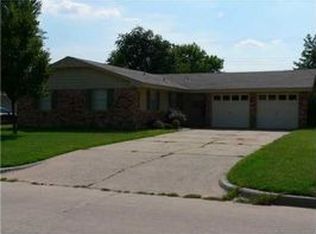 2517 Oakridge Dr, Bethany, OK 73008
