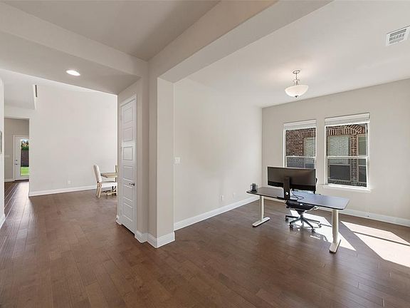 3rd image of 6416 Palo Alto St