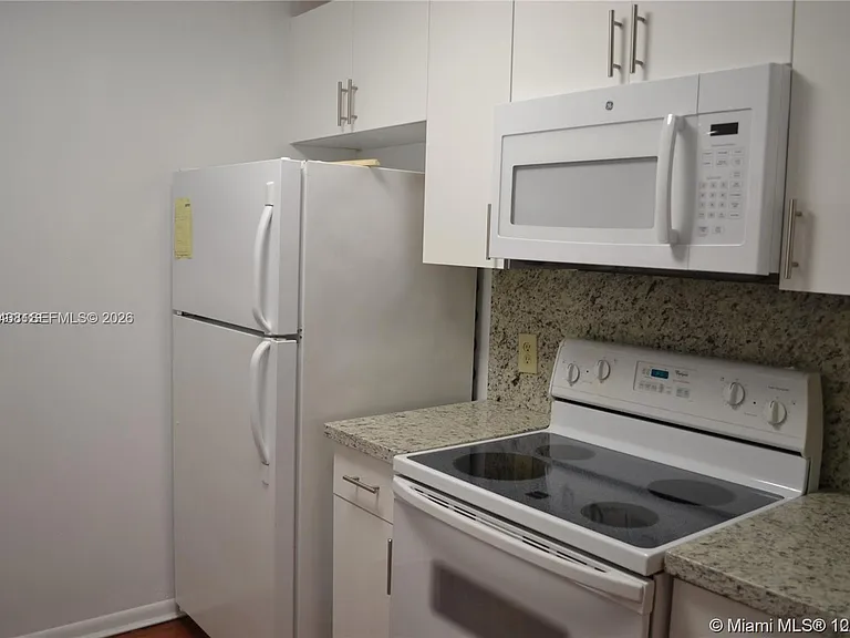 101 SW 132nd Way #415J — Photo 6