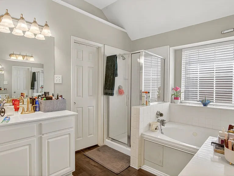 10115 Andre Dr — Photo 7