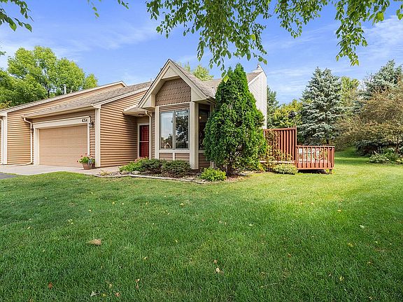2nd image of 4354 Thornhill Ln