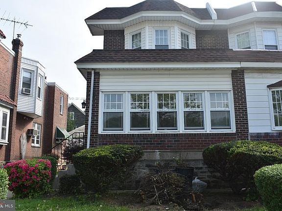 2nd image of 1134 Haworth St
