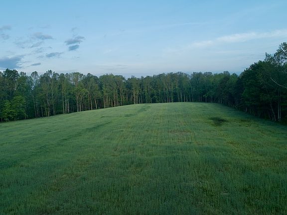 5th image of 1 Hankins Rd
