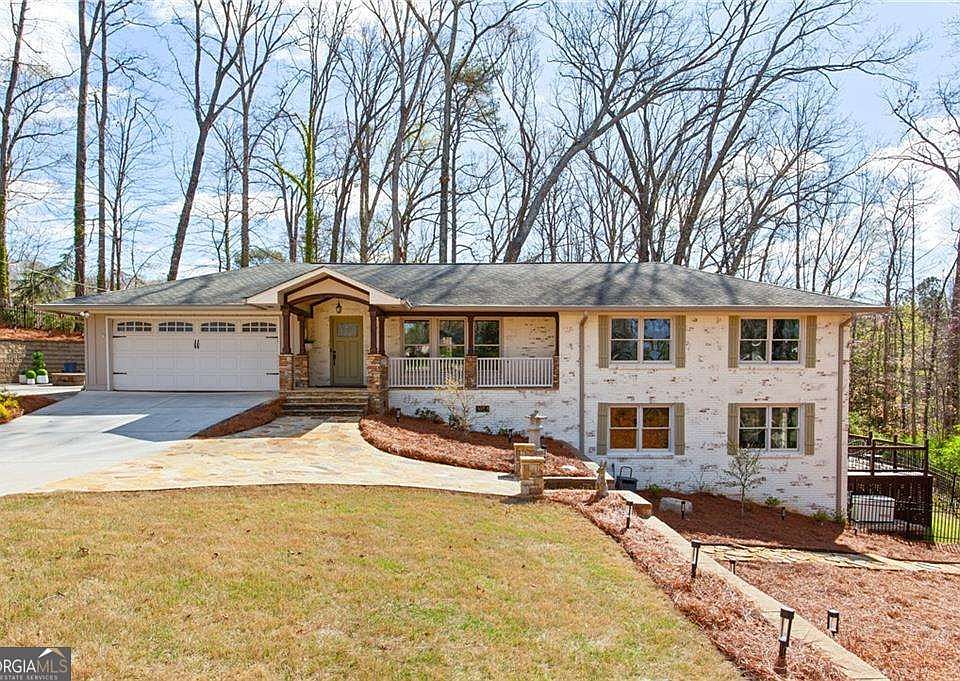 1st image of 3711 Hickory Cir SE