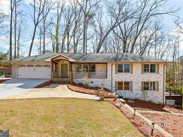 3711 Hickory Cir SE, Smyrna, GA 30080