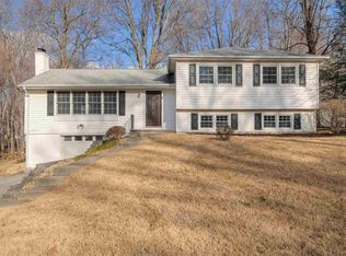 5 Sandi Dr, Poughkeepsie, NY 12603