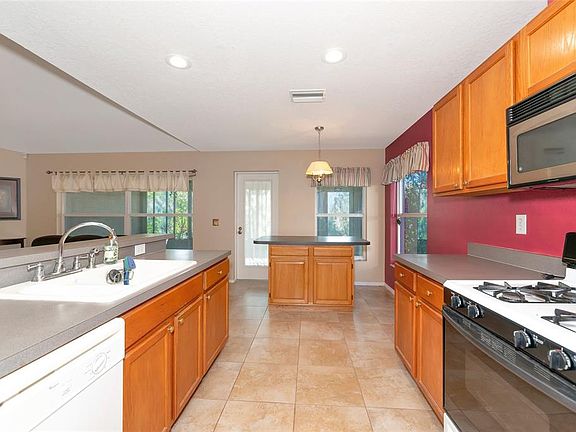 5th image of 11847 Dunster Ln