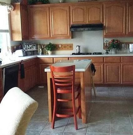 3rd image of 1332 Mayberry Ln