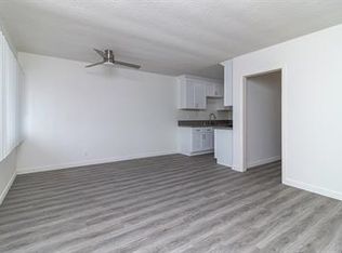 12562 Washington Pl #8, Los Angeles, CA 90066