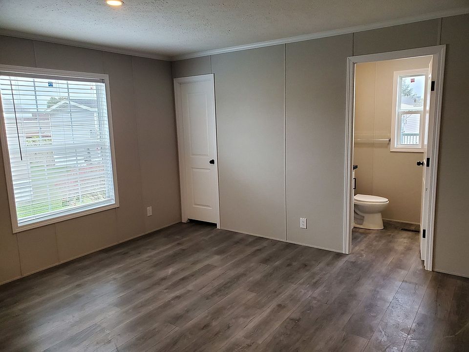 West Village Estates 7040 Shawnee Dr Romulus, MI Zillow