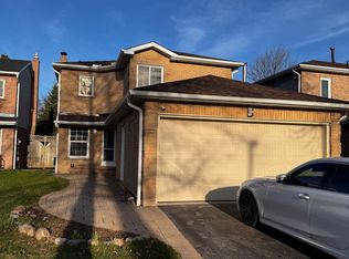 20 Hemingford Pl, Whitby, ON L1R1G1