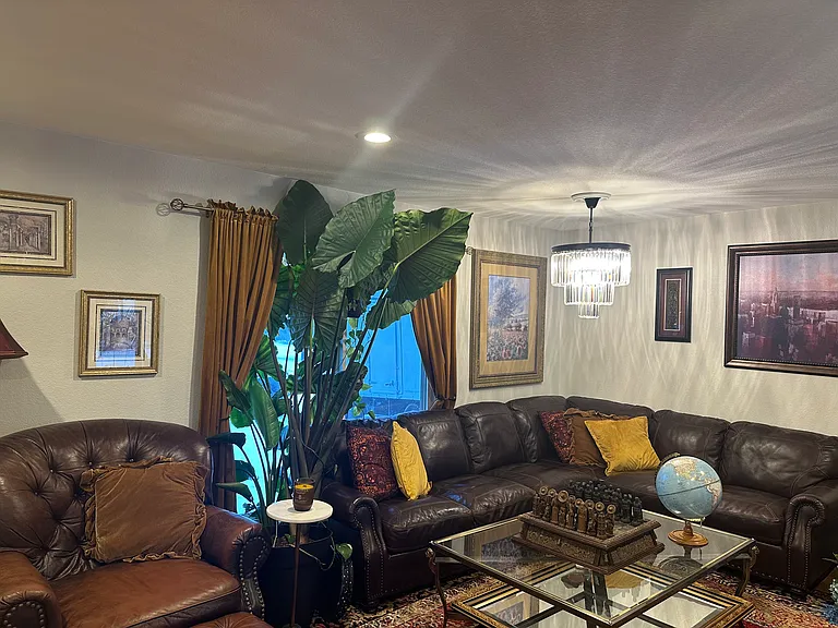 10901 Albion Ct — Photo 6
