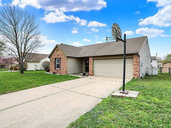 3rd image of 8312 Eagles Nest Dr