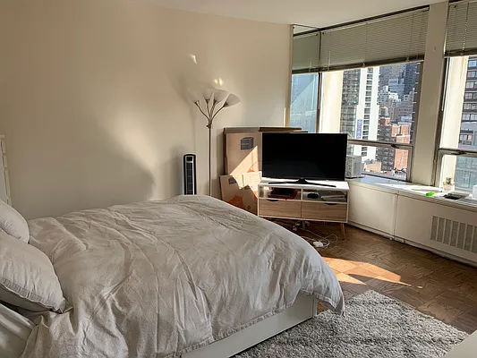 Rented by JSG Realty Corp | media 13