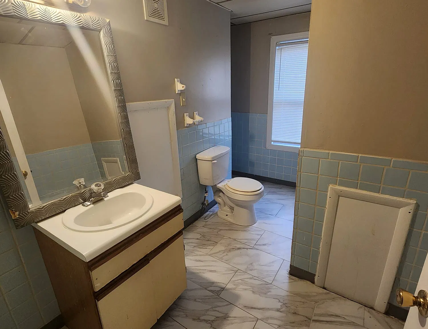 Studio, 300 sqft, $950 — Photo 4