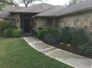 105 Buena Vista Ave, Victoria, TX 77901
