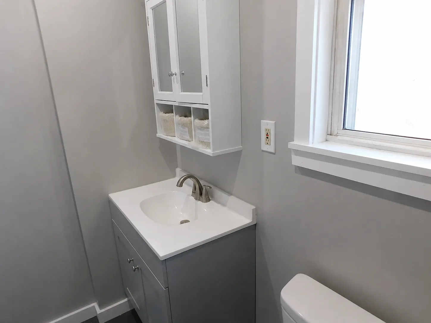 2 bed, 850 sqft, $2,900 — Photo 3