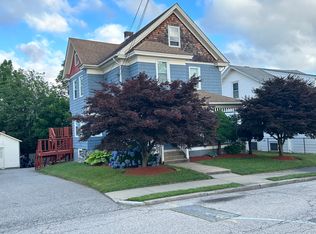 58 9th St FLOOR 2, East Providence, RI 02914
