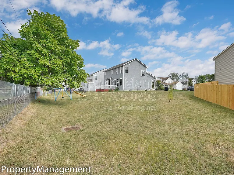 3056 Melville St — Photo 25