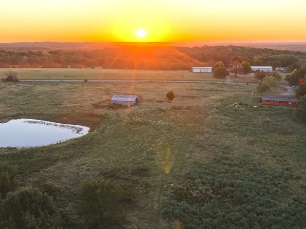 590 Friendship Rd, Stuart, OK 74570