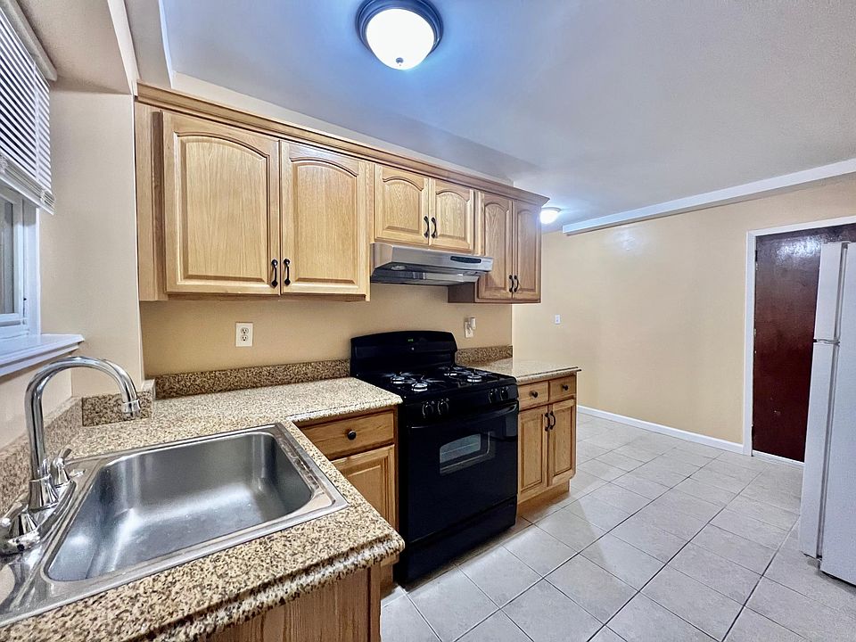 1st image of 4163 De Reimer Ave #1B