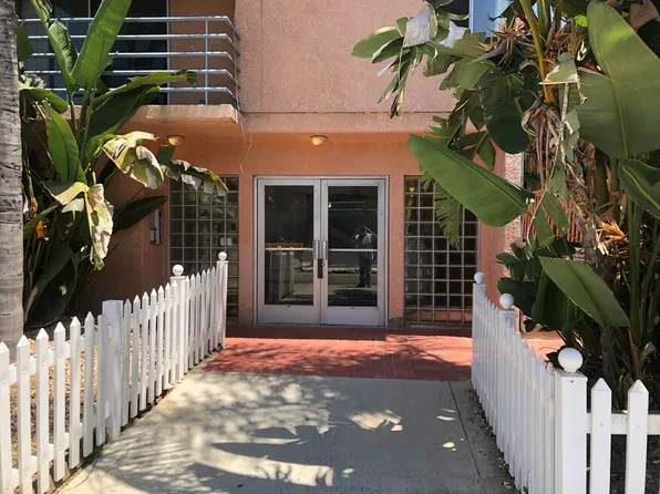 5320 Whitsett Ave APT 10, Valley Village, CA 91607