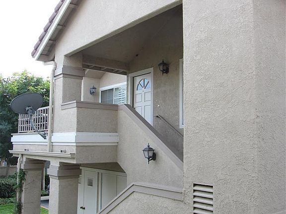 Stairs to patio and FD.