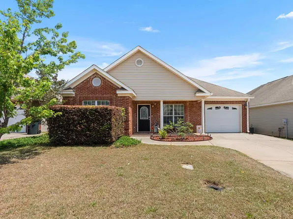 418 Covington Cv, Byron, GA 31008