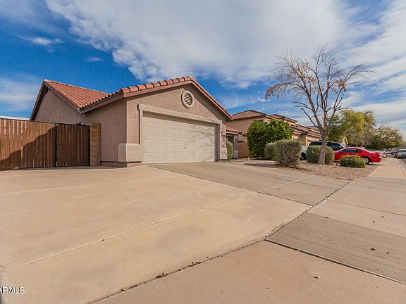 5th image of 10622 E ARBOR Avenue