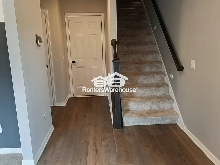 1105 Farrier Rd — Photo 6