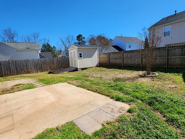 2826 Bombay Dr — Photo 26