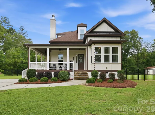 2348 Oak Grove Cir, Midland, NC 28107