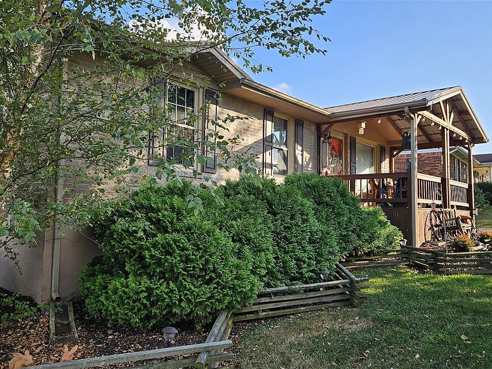 1st image of 218 Indian Hills Dr