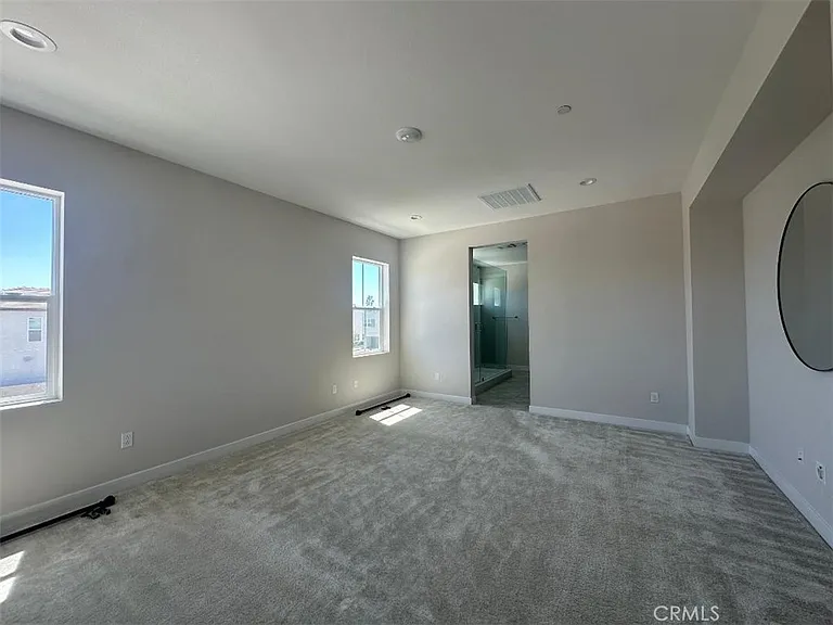 220 Edna Pkwy — Photo 9