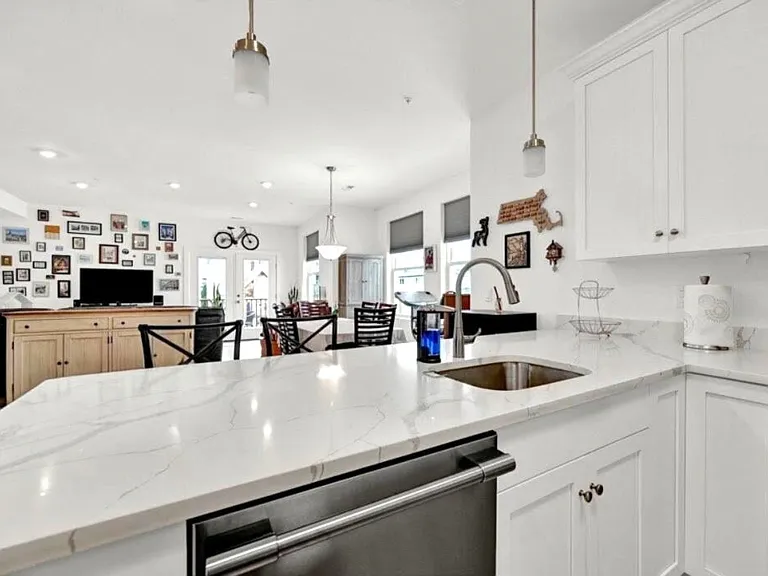 254 Spencer Ave #5 — Photo 6
