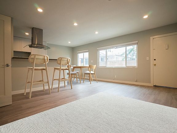 2nd image of 5622 La Mirada Ave APT 3
