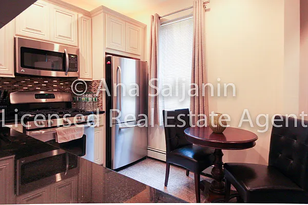 Rented by Citi Zone Realty | media 11