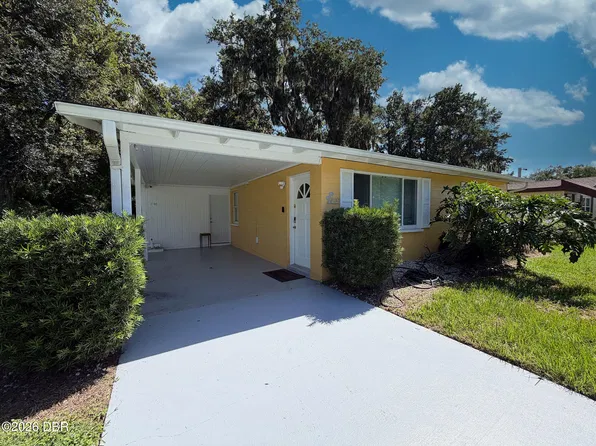 110 Mason Park Dr, Daytona Beach, FL 32117