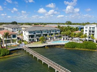 3 Windward Ln, Boynton Beach, FL 33435