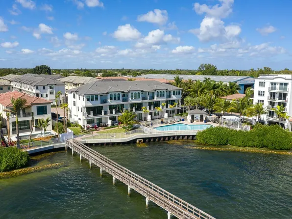 3 Windward Lane, Boynton Beach, FL 33435