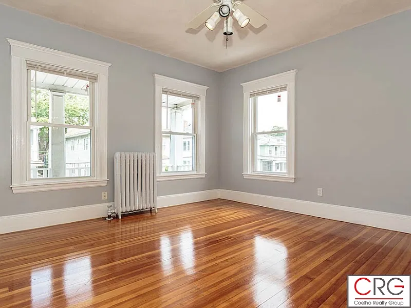 2 bed, 1200 sqft, $2,500 — Photo 4