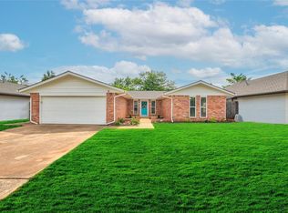 3912 Whispering Heights Dr, Edmond, OK 73013