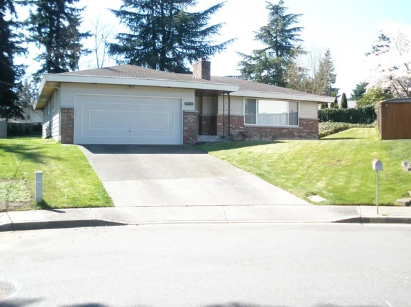 1833 Camas Ave NE, Renton, WA 98056