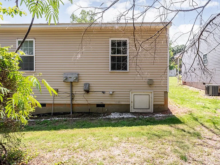 3033 Poole Rd #100 — Photo 6