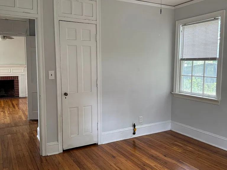 2028 Ridge Ave — Photo 8