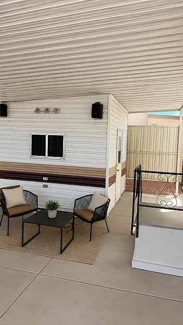 1 bed, 400 sqft, $1,600 — Photo 2