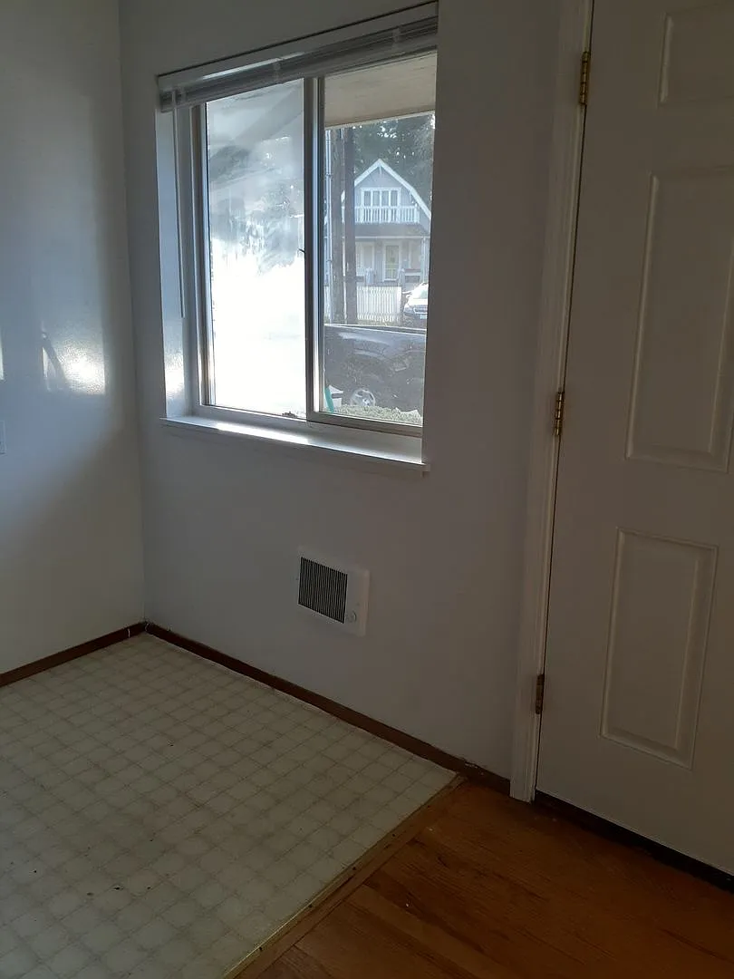 California Avenue Apartments — Photo 3