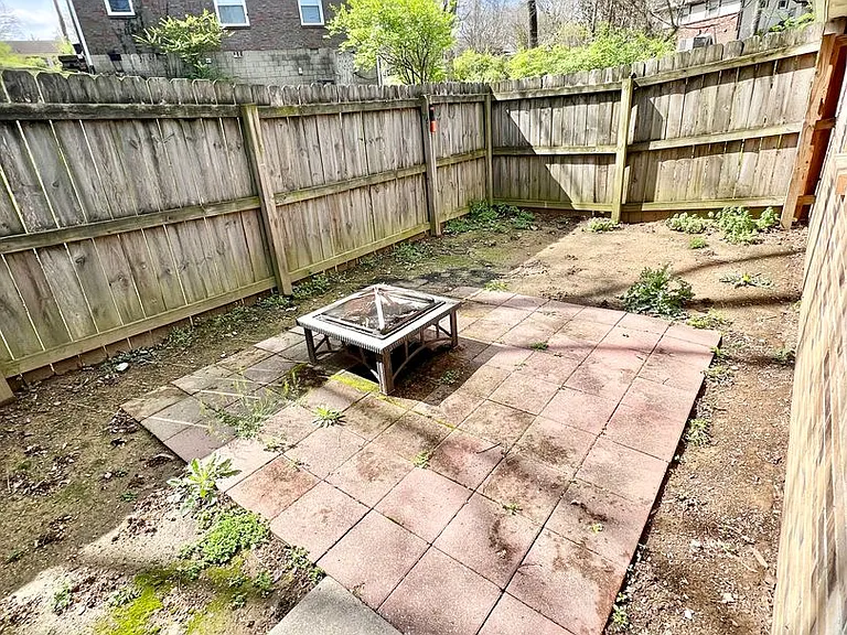 187 Briggs Ave — Photo 14