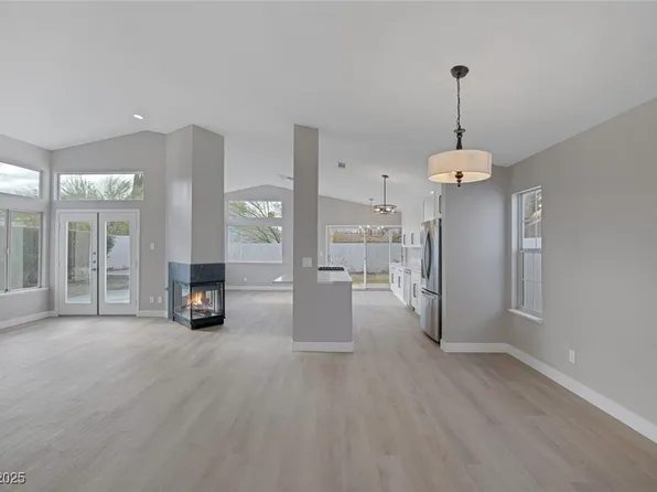 8228 Lauderdale Ct, Las Vegas, NV 89128
