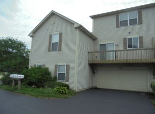 518 Littleton Trl #33-4, Elgin, IL 60120